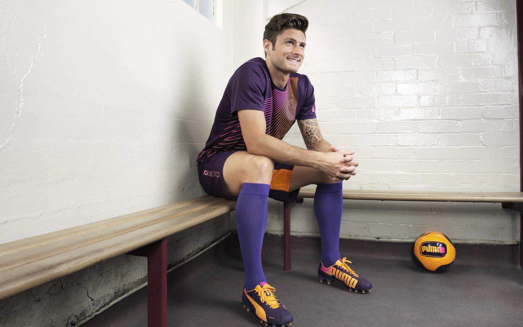 马丁内斯力挺C罗首发，高效进球是硬道理，时代已无不劳而获